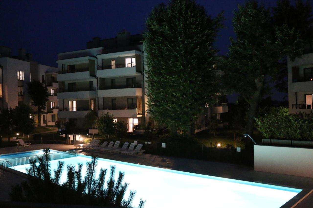 Апартаменты Apartament Marino Устроне-Морске Экстерьер фото