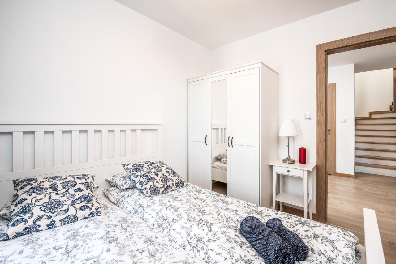 Апартаменты Apartament Marino Устроне-Морске Экстерьер фото